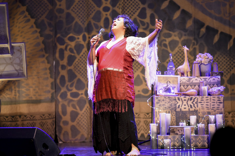 El concert teatralitzat ‘Tranquila, Celeste canta Chavela’ en imatges