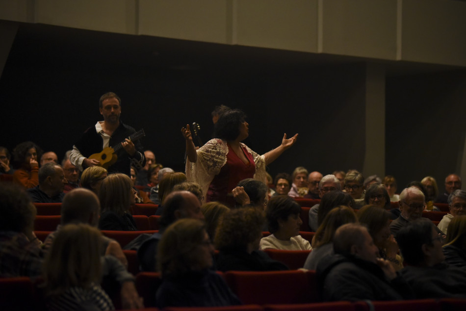 El concert teatralitzat ‘Tranquila, Celeste canta Chavela’ en imatges