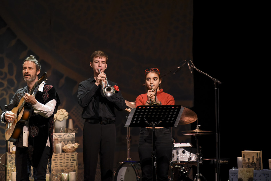 El concert teatralitzat ‘Tranquila, Celeste canta Chavela’ en imatges