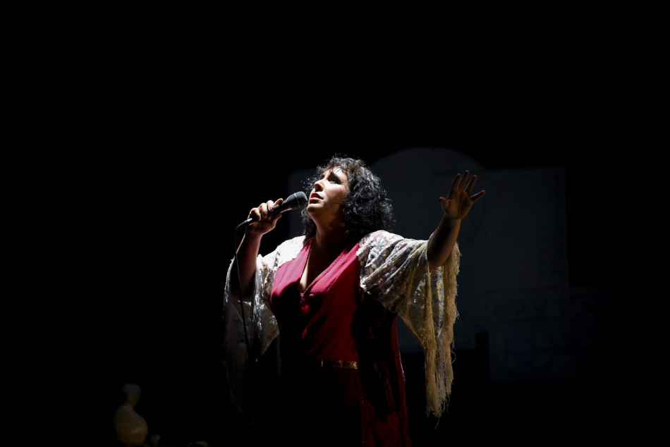 El concert teatralitzat ‘Tranquila, Celeste canta Chavela’ en imatges