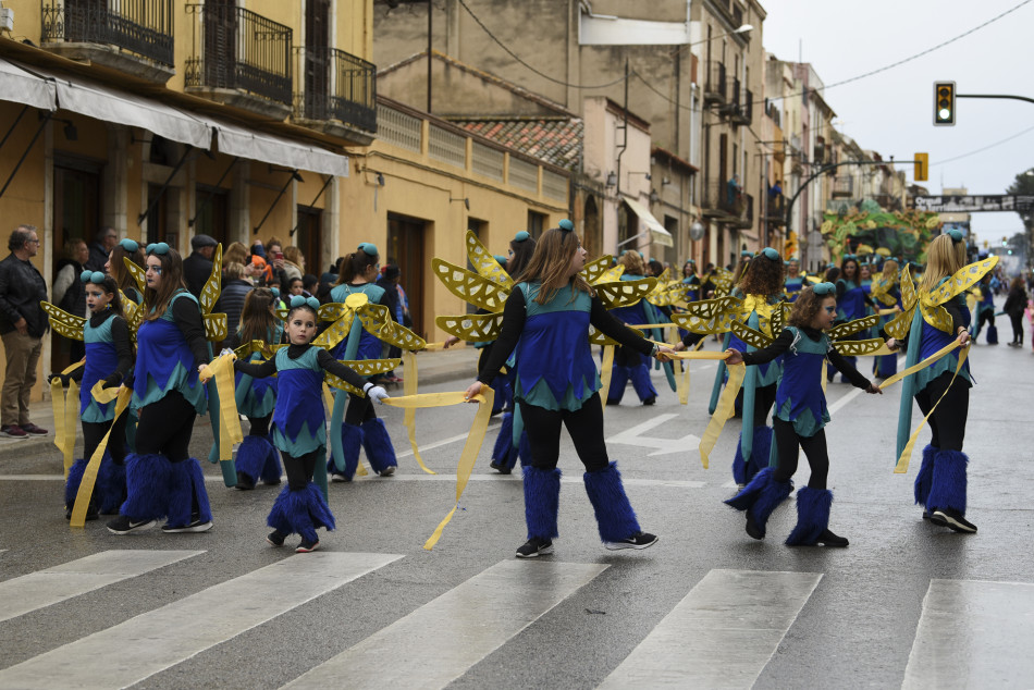 La rua de Carnestoltes 2023 de la Bisbal en imatges