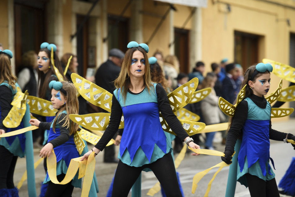 La rua de Carnestoltes 2023 de la Bisbal en imatges