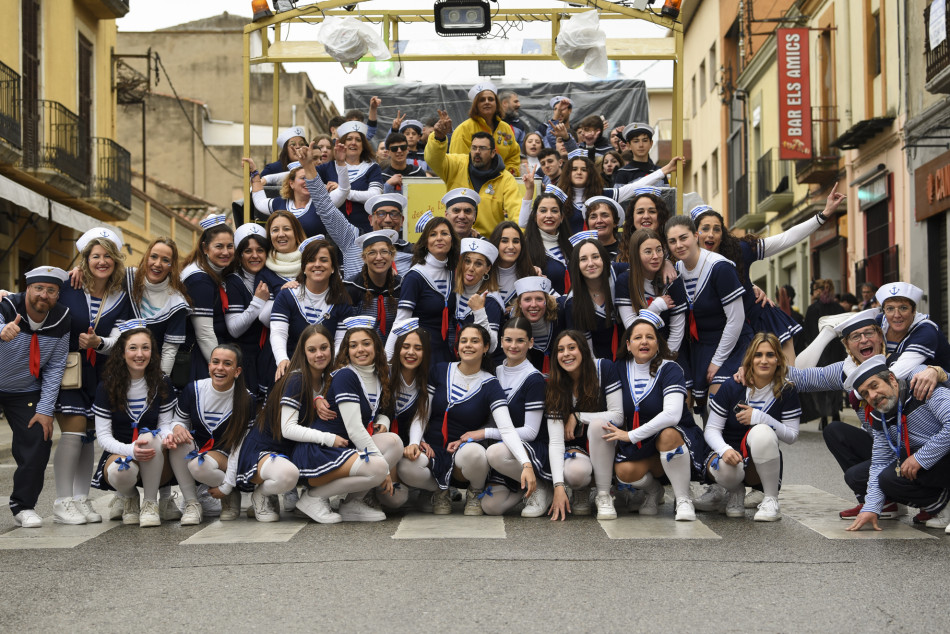 La rua de Carnestoltes 2023 de la Bisbal en imatges