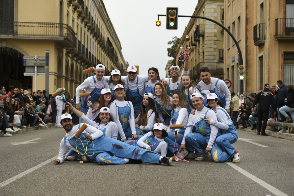 La rua de Carnestoltes 2023 de la Bisbal en imatges