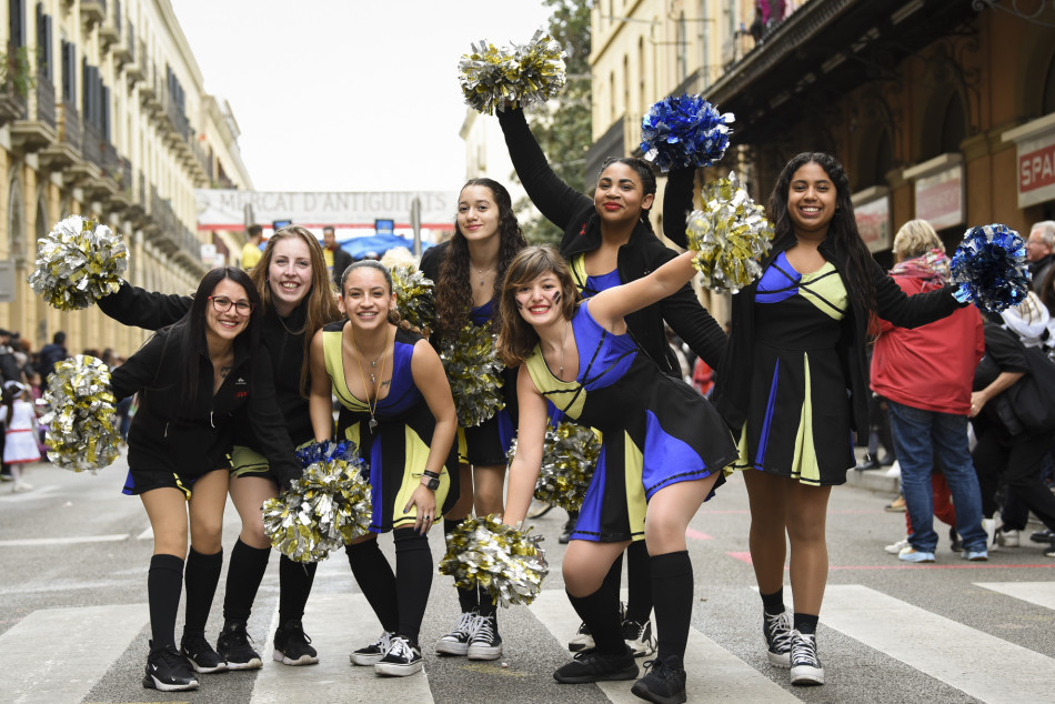 La rua de Carnestoltes 2023 de la Bisbal en imatges
