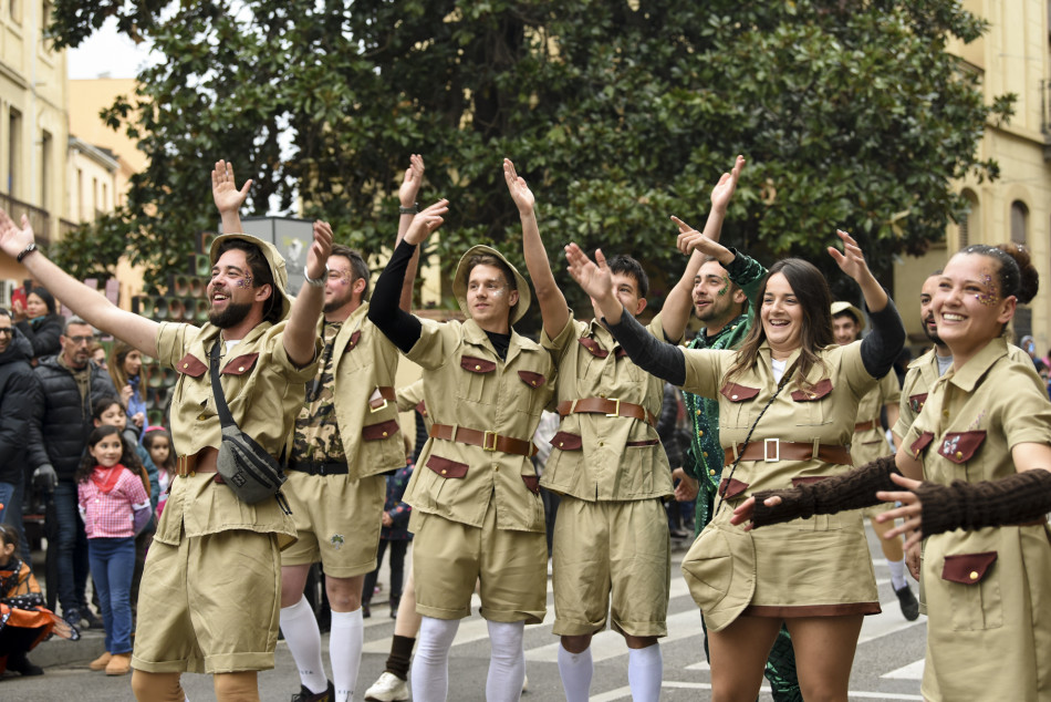 La rua de Carnestoltes 2023 de la Bisbal en imatges