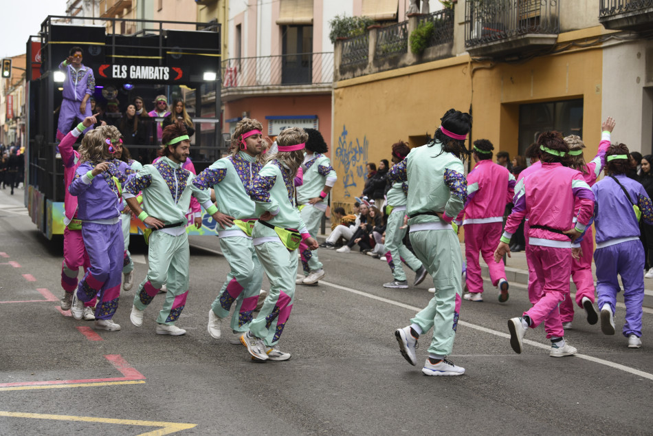 La rua de Carnestoltes 2023 de la Bisbal en imatges
