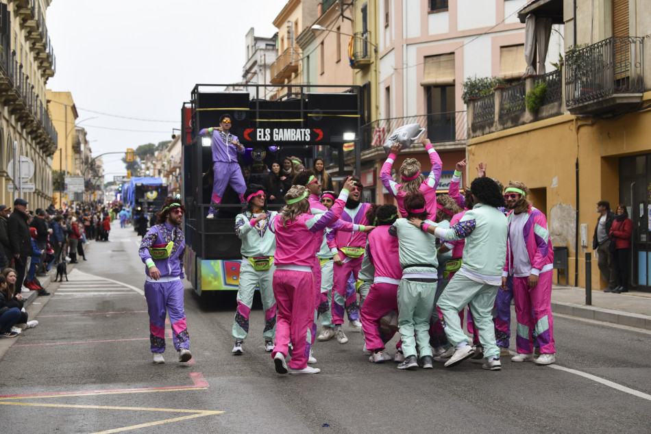 La rua de Carnestoltes 2023 de la Bisbal en imatges