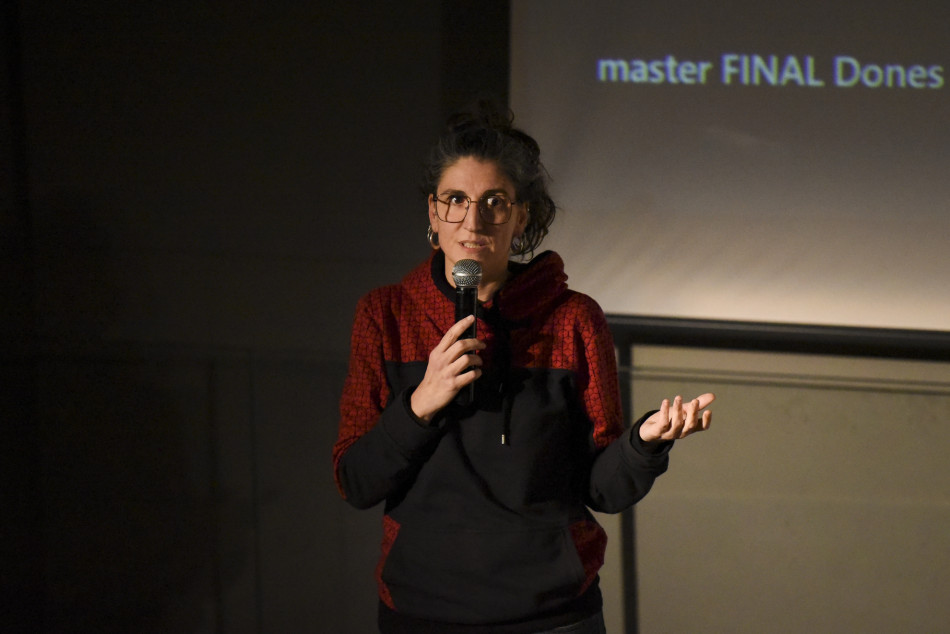 Imatges de 'La química de les joves' al Teatre Mundial pel 8M