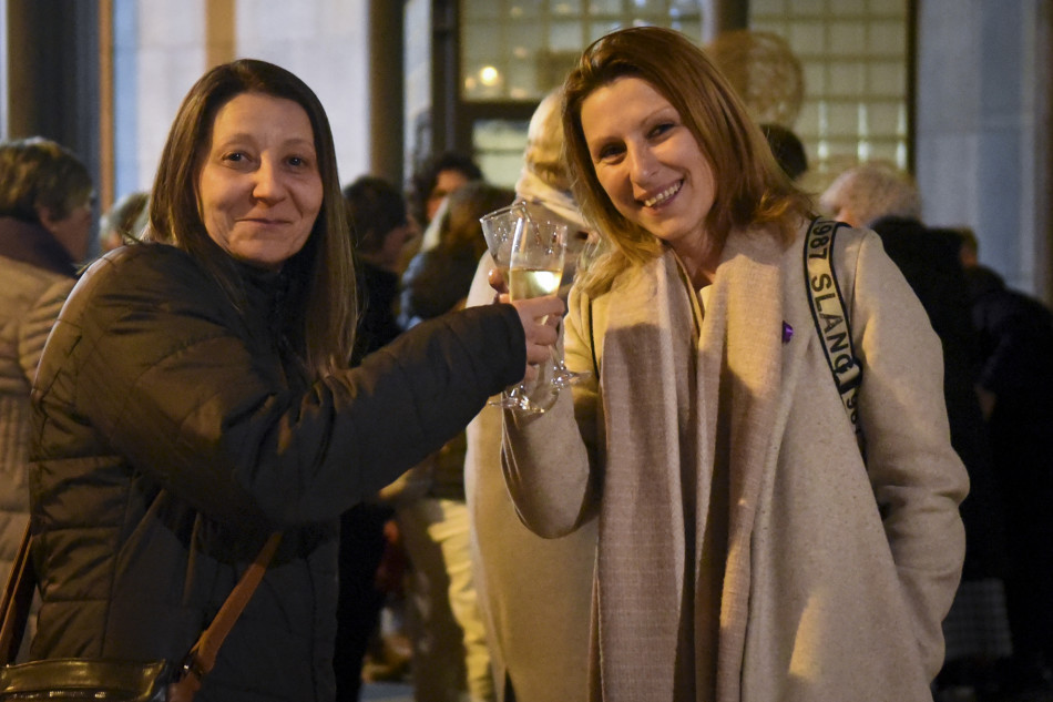 Imatges de 'La química de les joves' al Teatre Mundial pel 8M