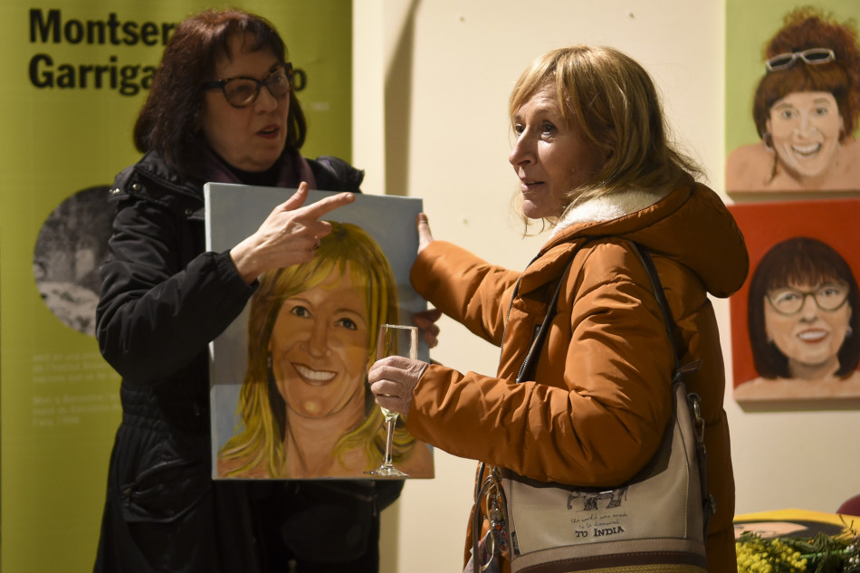 Imatges de 'La química de les joves' al Teatre Mundial pel 8M