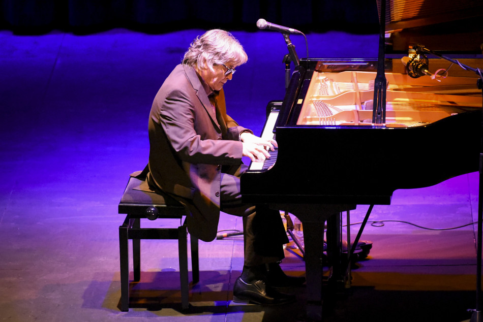 Més de 150 persones al concert de Chano Domínguez al Teatre Mundial en el marc del cicle Vipsbalsound