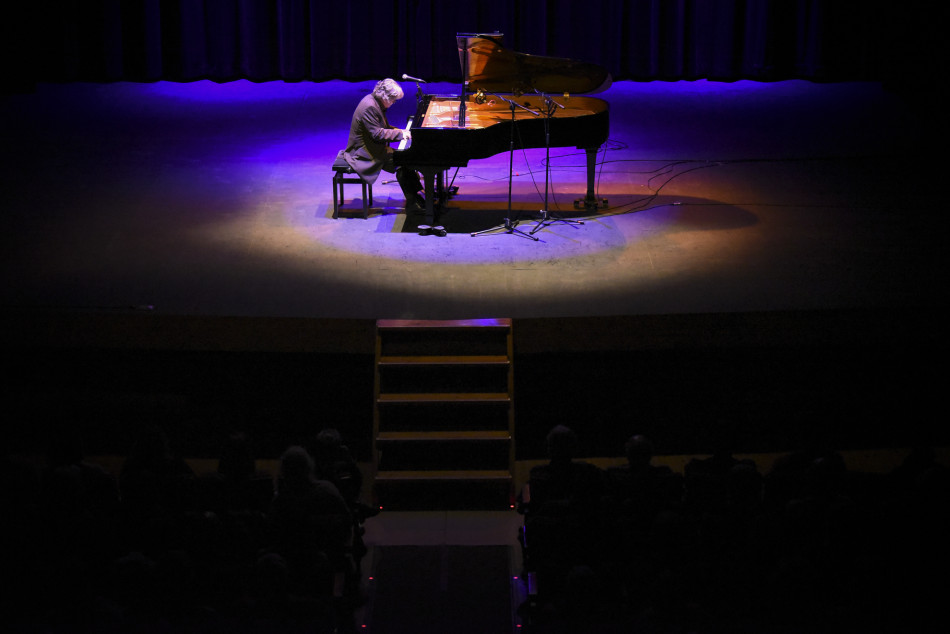 Més de 150 persones al concert de Chano Domínguez al Teatre Mundial en el marc del cicle Vipsbalsound