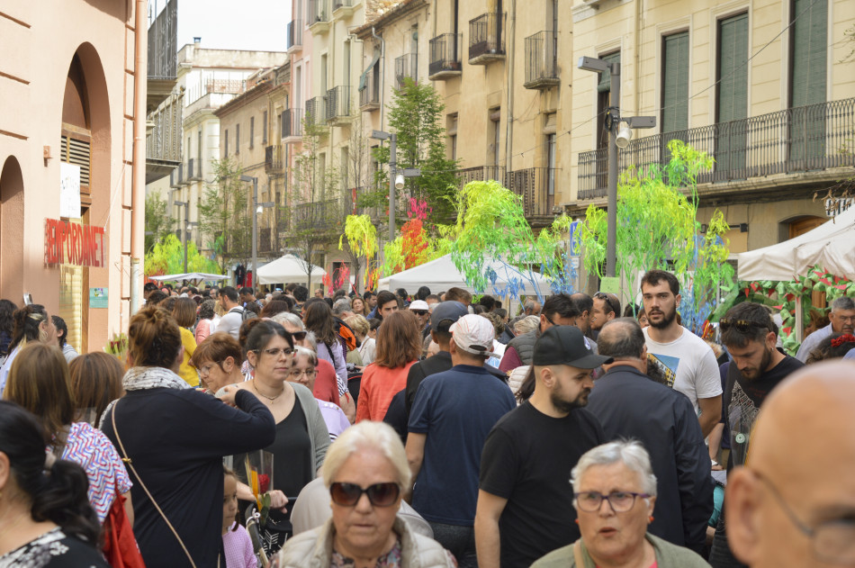 La Diada de Sant Jordi 2023 a la Bisbal d'Empordà en imatges