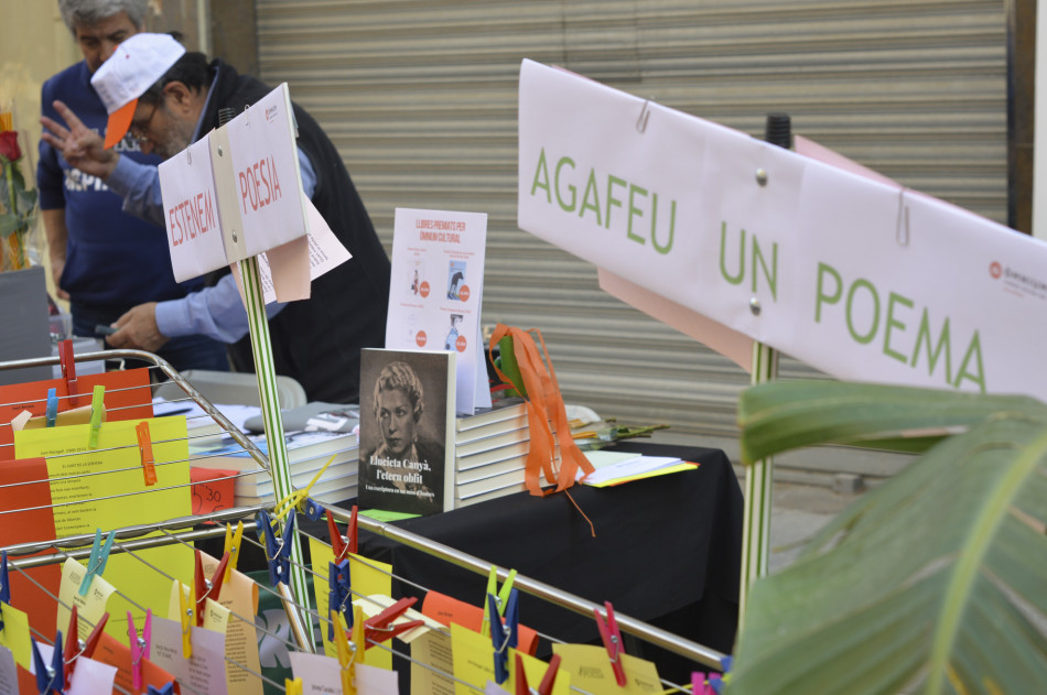 La Diada de Sant Jordi 2023 a la Bisbal d'Empordà en imatges
