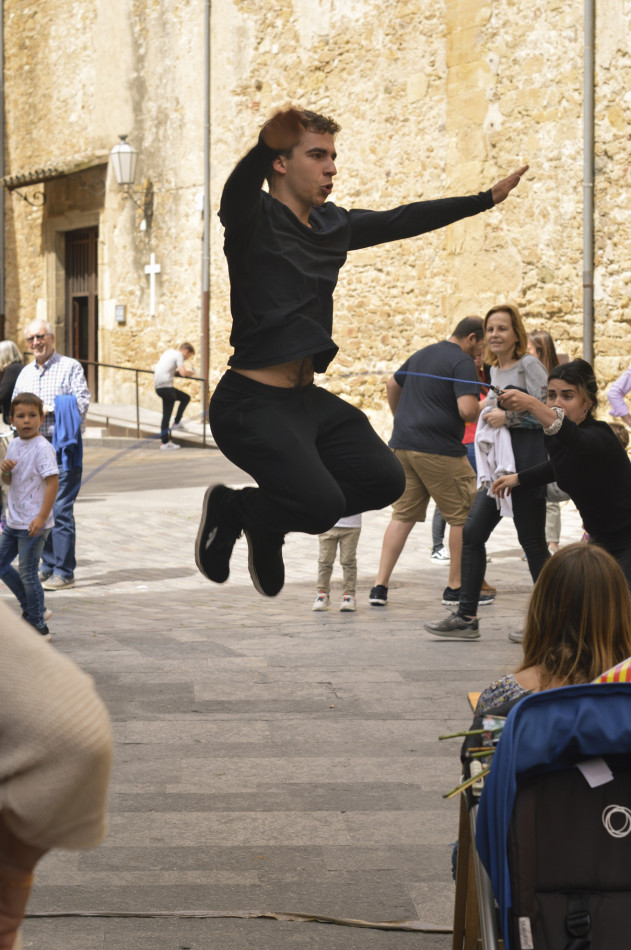 La Diada de Sant Jordi 2023 a la Bisbal d'Empordà en imatges