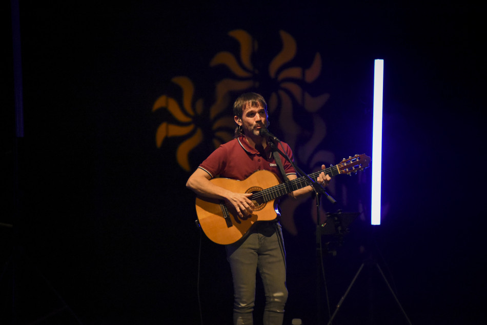 El cantautor Cesk Freixas clou el cicle MiT del Teatre Mundial