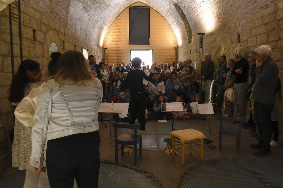 El Castell Palau de la Bisbal d'Empordà s'omple de 'Poesies de Primavera'