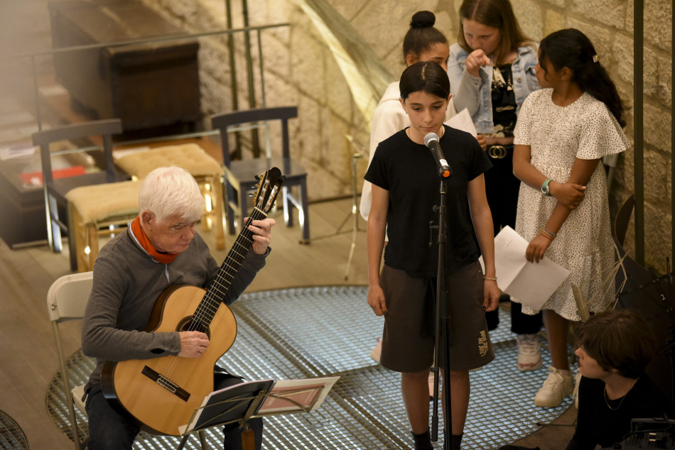 El Castell Palau de la Bisbal d'Empordà s'omple de 'Poesies de Primavera'