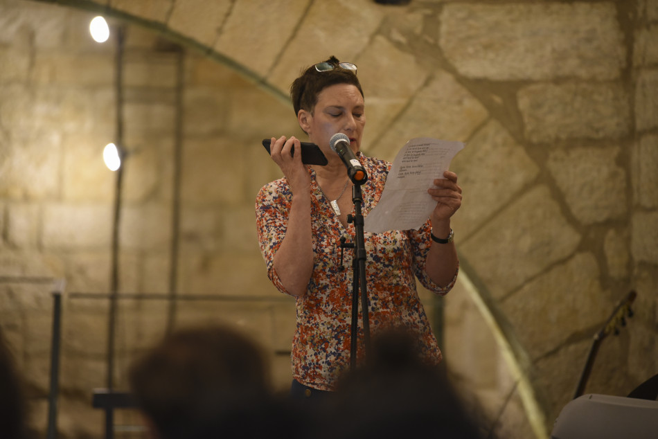 El Castell Palau de la Bisbal d'Empordà s'omple de 'Poesies de Primavera'