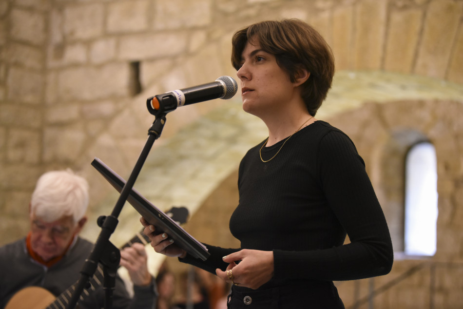 El Castell Palau de la Bisbal d'Empordà s'omple de 'Poesies de Primavera'