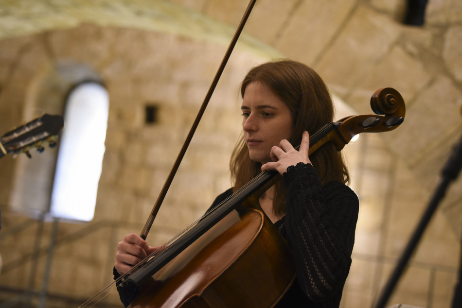 El Castell Palau de la Bisbal d'Empordà s'omple de 'Poesies de Primavera'