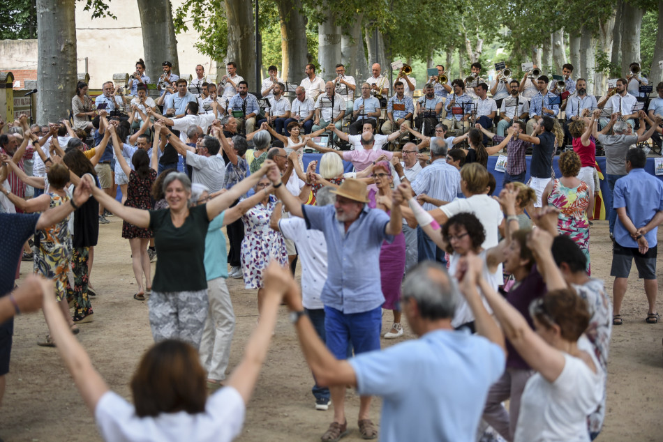 L’Aplec de la Sardana de la Bisbal d’Empordà celebra diumenge la 61a edició