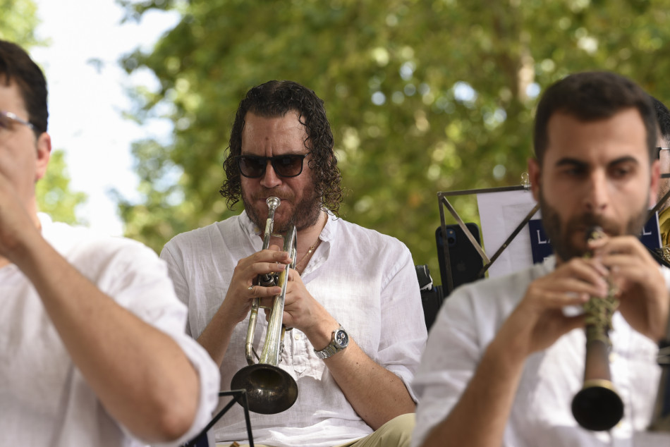 Èxit de públic i tres estrenes sardanistes al 61è Aplec de la Sardana de la Bisbal d’Empordà