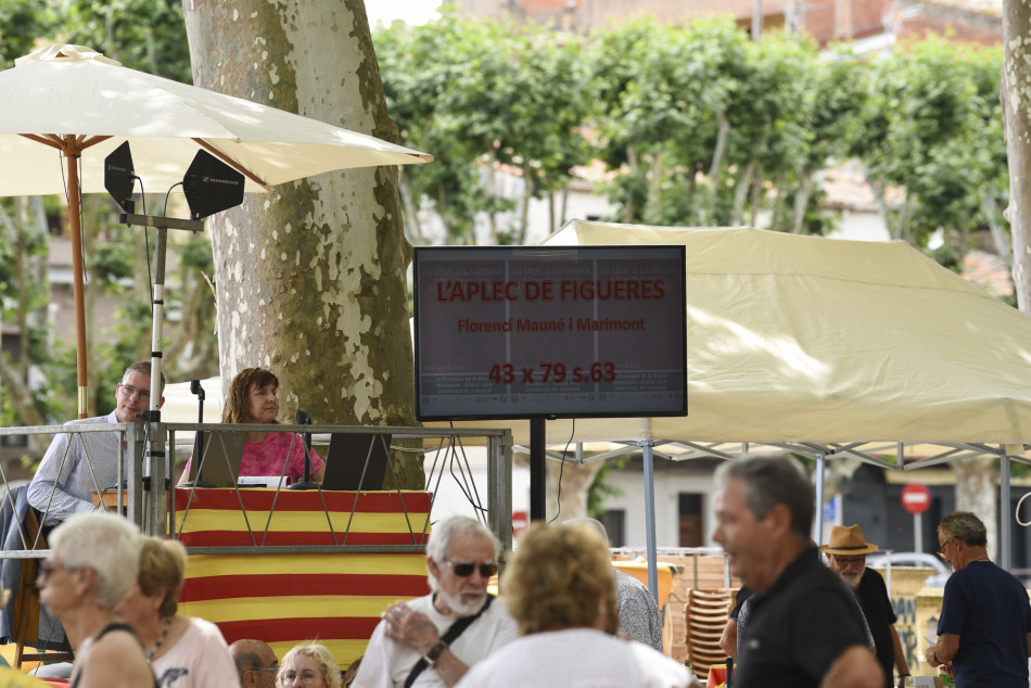 Èxit de públic i tres estrenes sardanistes al 61è Aplec de la Sardana de la Bisbal d’Empordà