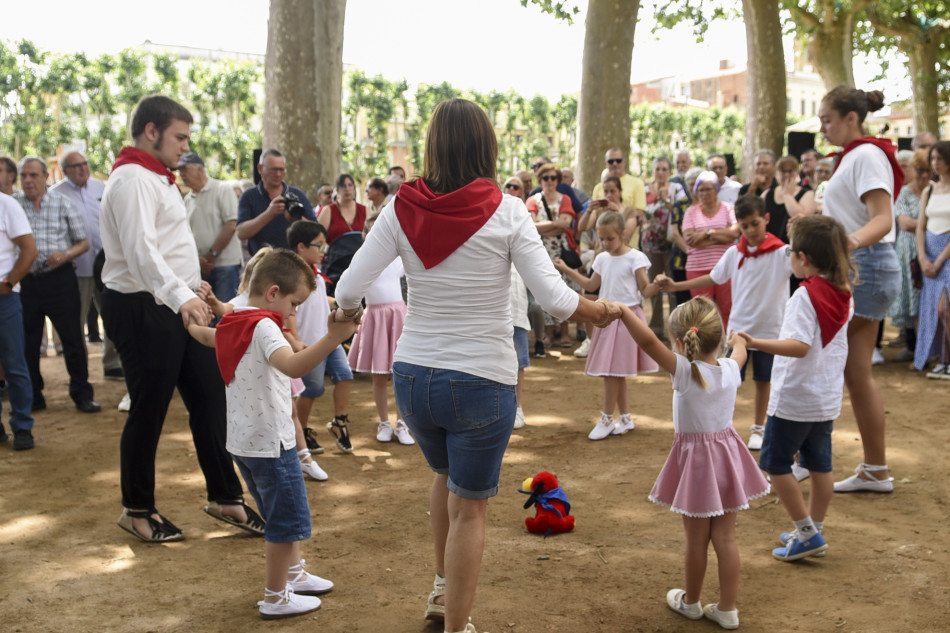 Èxit de públic i tres estrenes sardanistes al 61è Aplec de la Sardana de la Bisbal d’Empordà