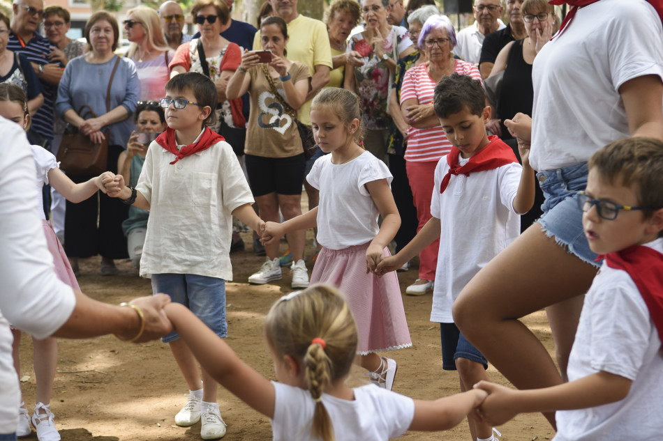 Èxit de públic i tres estrenes sardanistes al 61è Aplec de la Sardana de la Bisbal d’Empordà