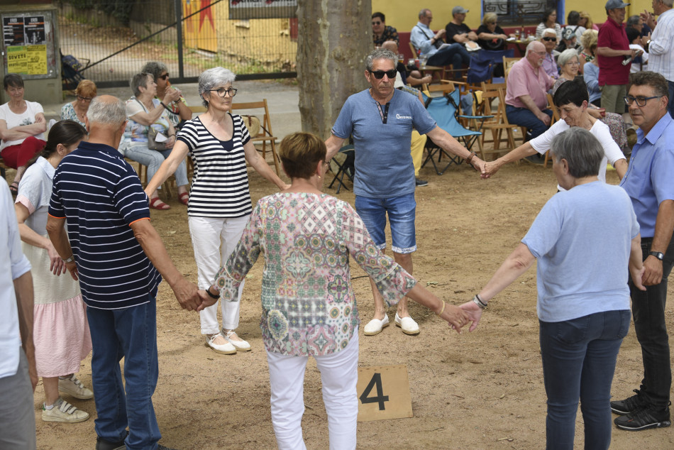 Èxit de públic i tres estrenes sardanistes al 61è Aplec de la Sardana de la Bisbal d’Empordà