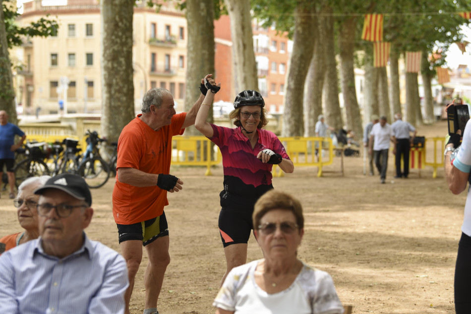 Èxit de públic i tres estrenes sardanistes al 61è Aplec de la Sardana de la Bisbal d’Empordà