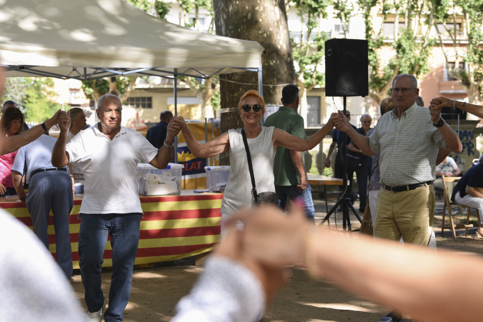 Èxit de públic i tres estrenes sardanistes al 61è Aplec de la Sardana de la Bisbal d’Empordà