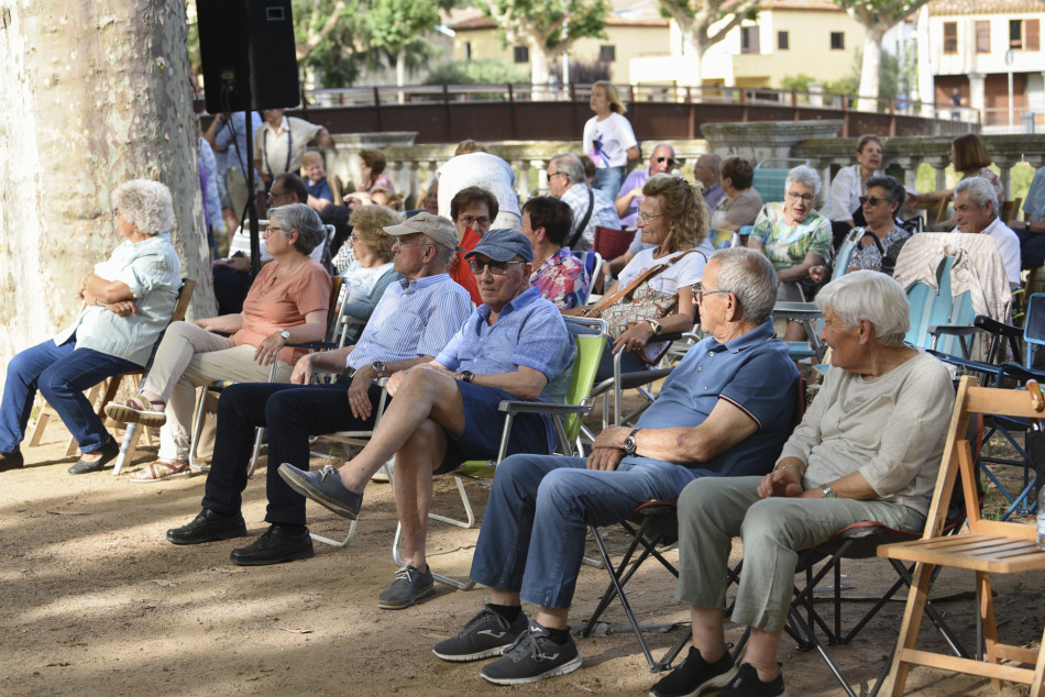 Èxit de públic i tres estrenes sardanistes al 61è Aplec de la Sardana de la Bisbal d’Empordà