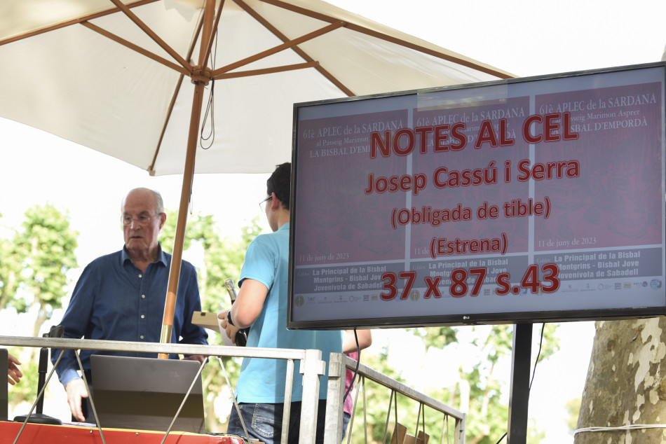 Èxit de públic i tres estrenes sardanistes al 61è Aplec de la Sardana de la Bisbal d’Empordà