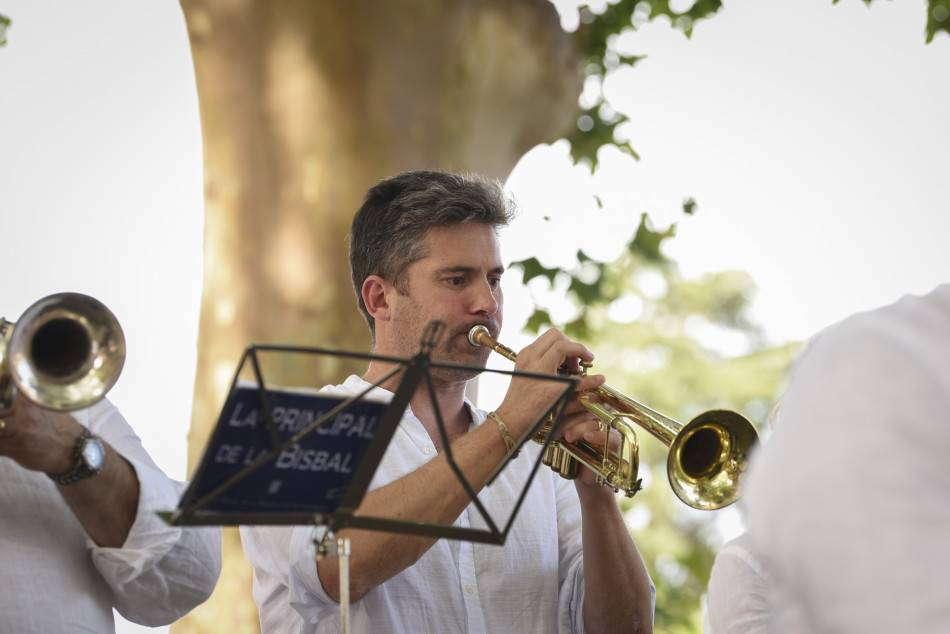 Èxit de públic i tres estrenes sardanistes al 61è Aplec de la Sardana de la Bisbal d’Empordà