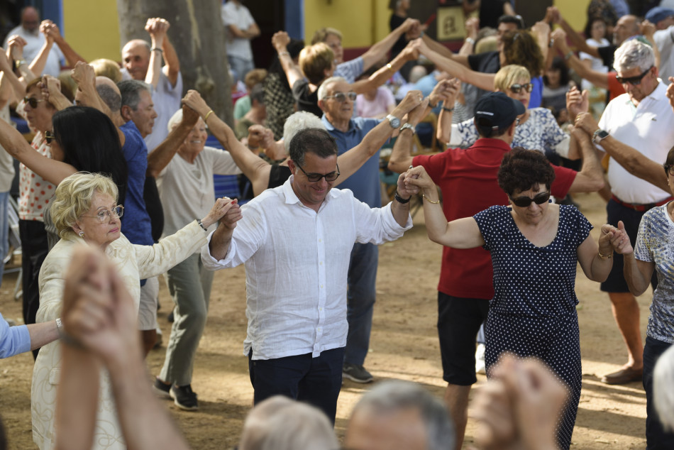Èxit de públic i tres estrenes sardanistes al 61è Aplec de la Sardana de la Bisbal d’Empordà