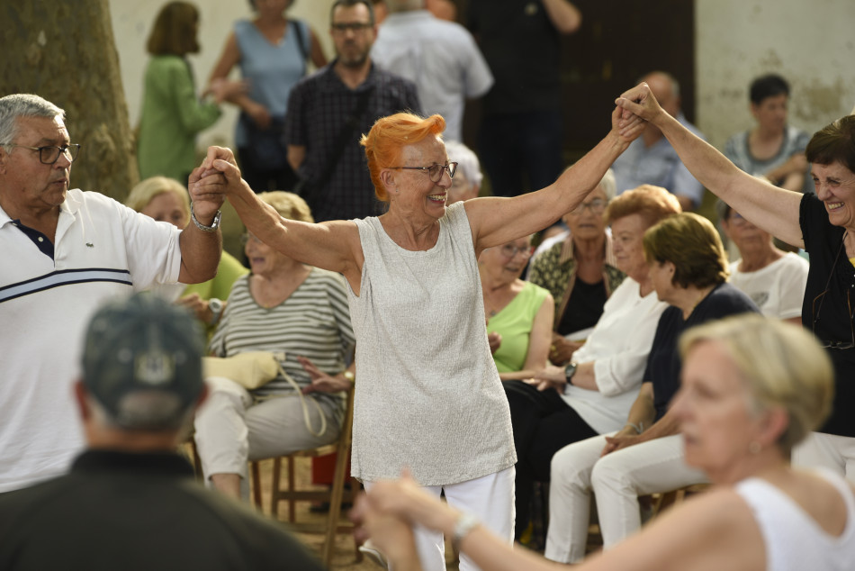 Èxit de públic i tres estrenes sardanistes al 61è Aplec de la Sardana de la Bisbal d’Empordà