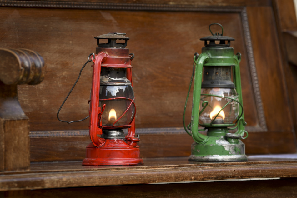 L'arribada de la Flama del Canigó a la Bisbal i encesa de la foguera de Sant Joan en imatges