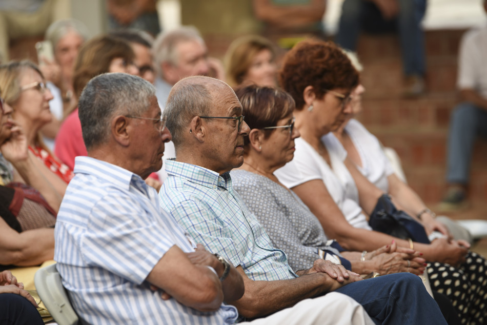 Imatges de la inauguració de l’exposició 'Carles Sala. D’oller a artista de la ceràmica' al Terracotta Museu