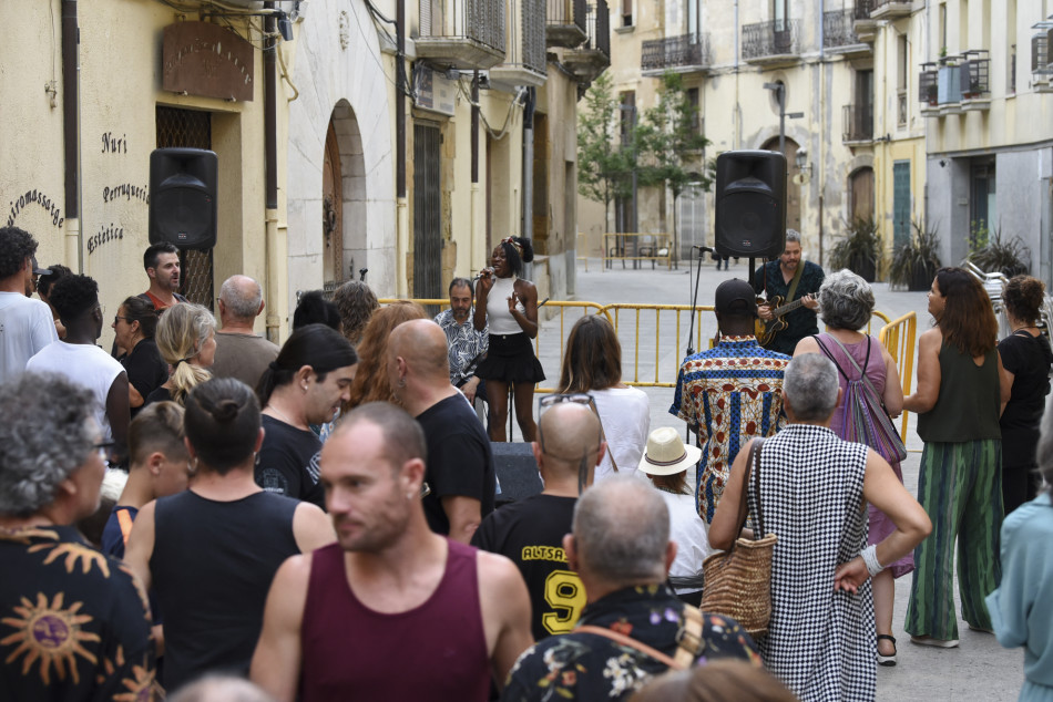 Imatges del concert de cloenda del cicle El Rantell Música al carrer Valls d'en Colomer de la Bisbal