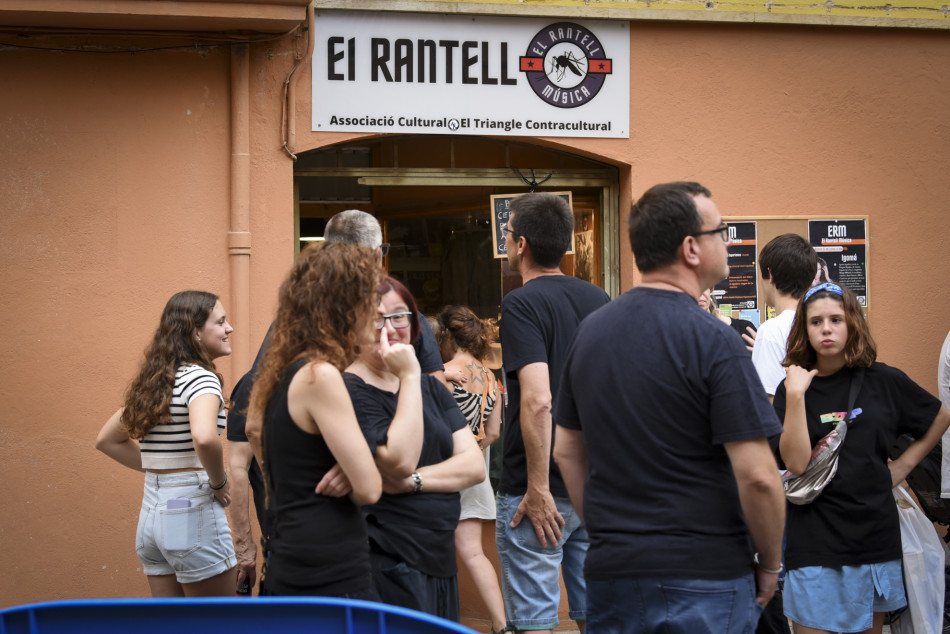 Imatges del concert de cloenda del cicle El Rantell Música al carrer Valls d'en Colomer de la Bisbal