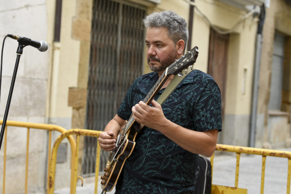 Imatges del concert de cloenda del cicle El Rantell Música al carrer Valls d'en Colomer de la Bisbal