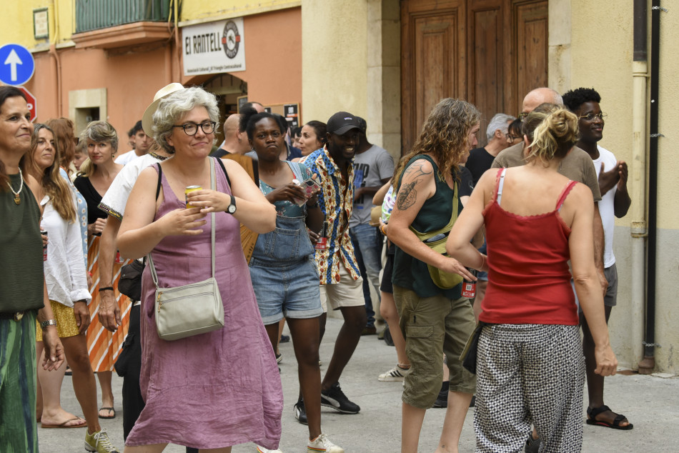Imatges del concert de cloenda del cicle El Rantell Música al carrer Valls d'en Colomer de la Bisbal
