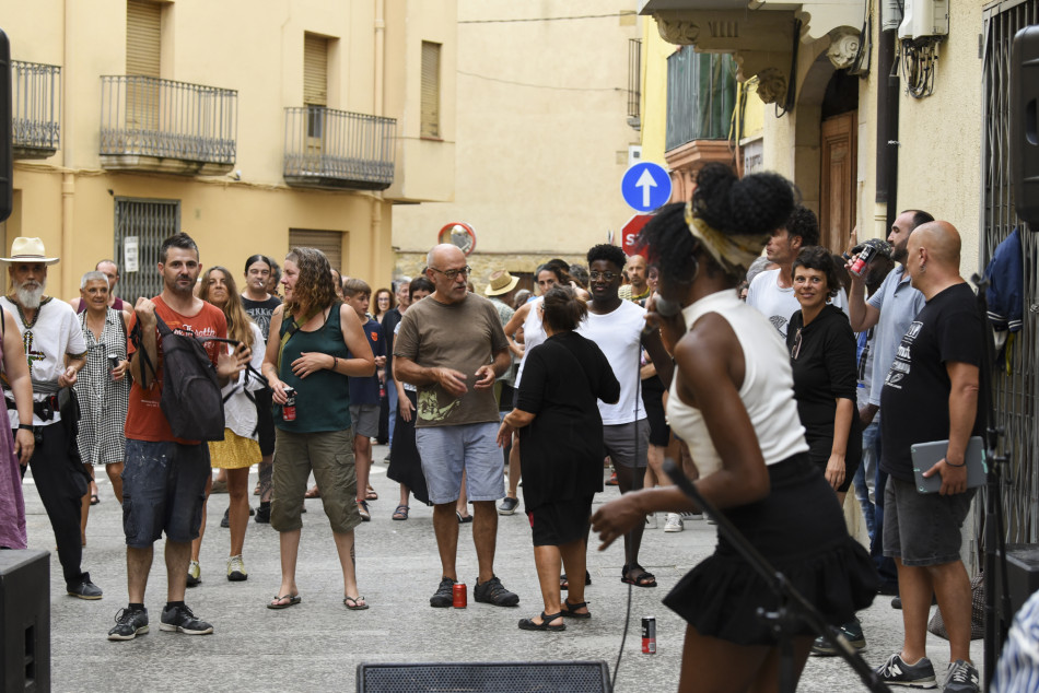 Imatges del concert de cloenda del cicle El Rantell Música al carrer Valls d'en Colomer de la Bisbal