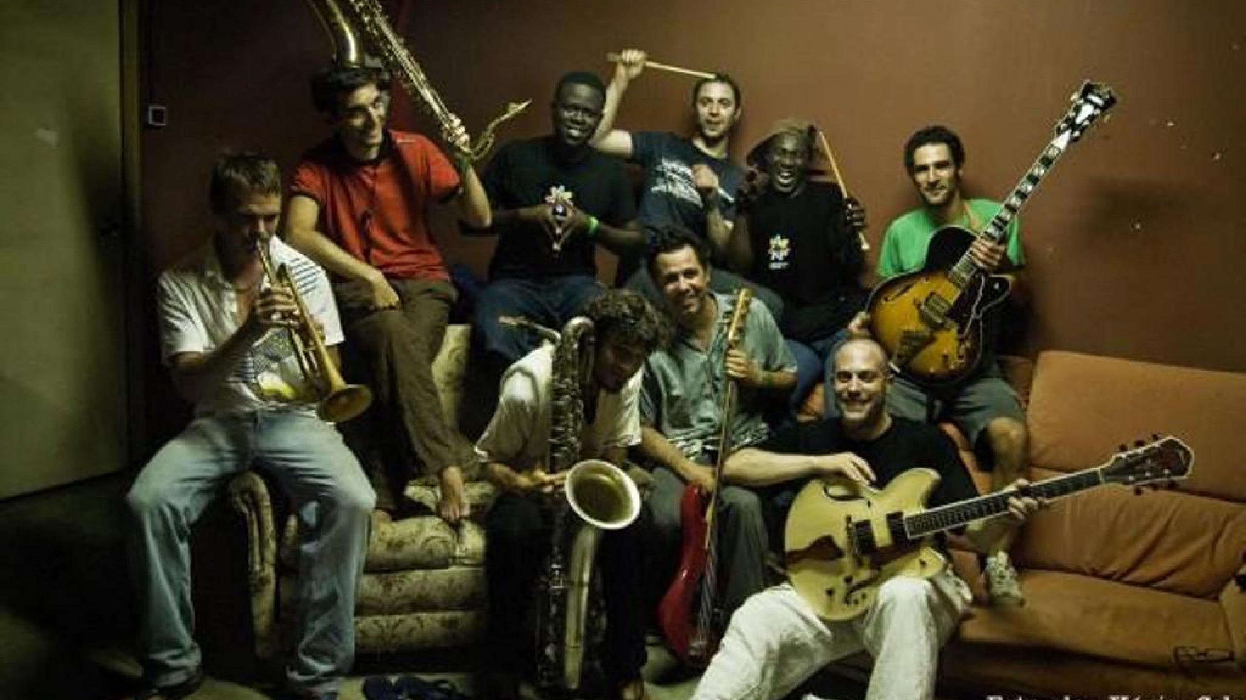 VESPRE INDIVENDRES ULTRA VOLTA: ALMA AFROBEAT ENSEMBLE + DIEGO ARMANDO