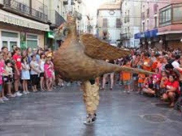 Festa Major de Tardor. Cercavila amb les àligues de Torroella de Montgrí i de la Bisbal