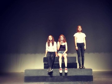 Teatre. "Des-Connectats" a càrrec dels alumnes de l'Escola de Teatre de la Bisbal