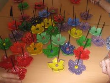 Presentació del jardí de flors de ceràmica i vermut musical amb Juke Bocs